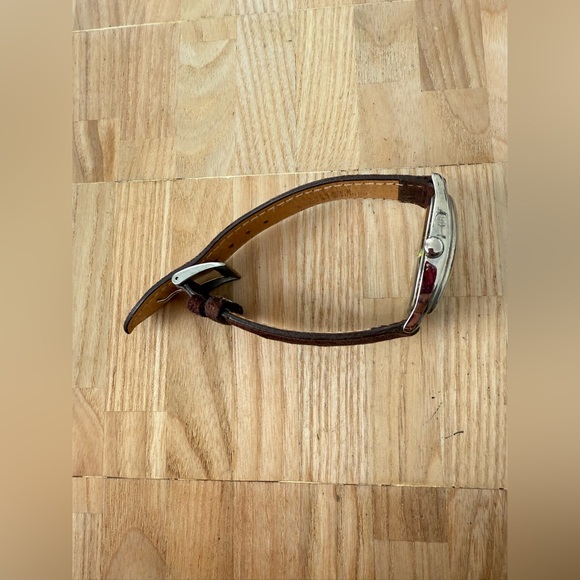 Vintage hush Puppies barrel shaped silver tone brown leather watch NEW BATTERY - Picture 8 of 11